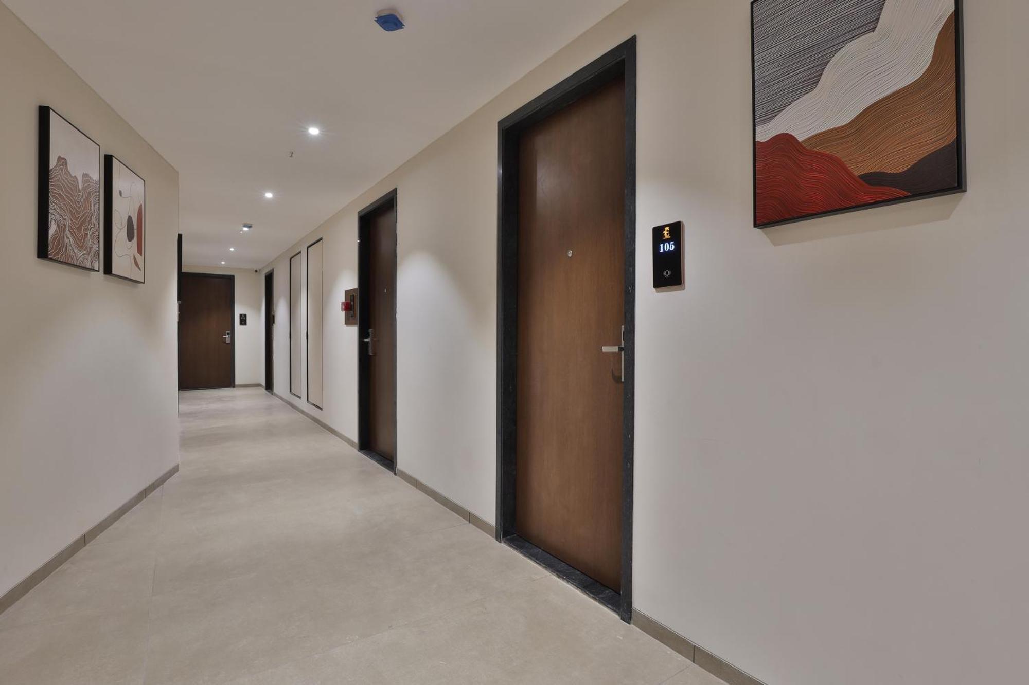 Hotel Elements סוראט מראה חיצוני תמונה