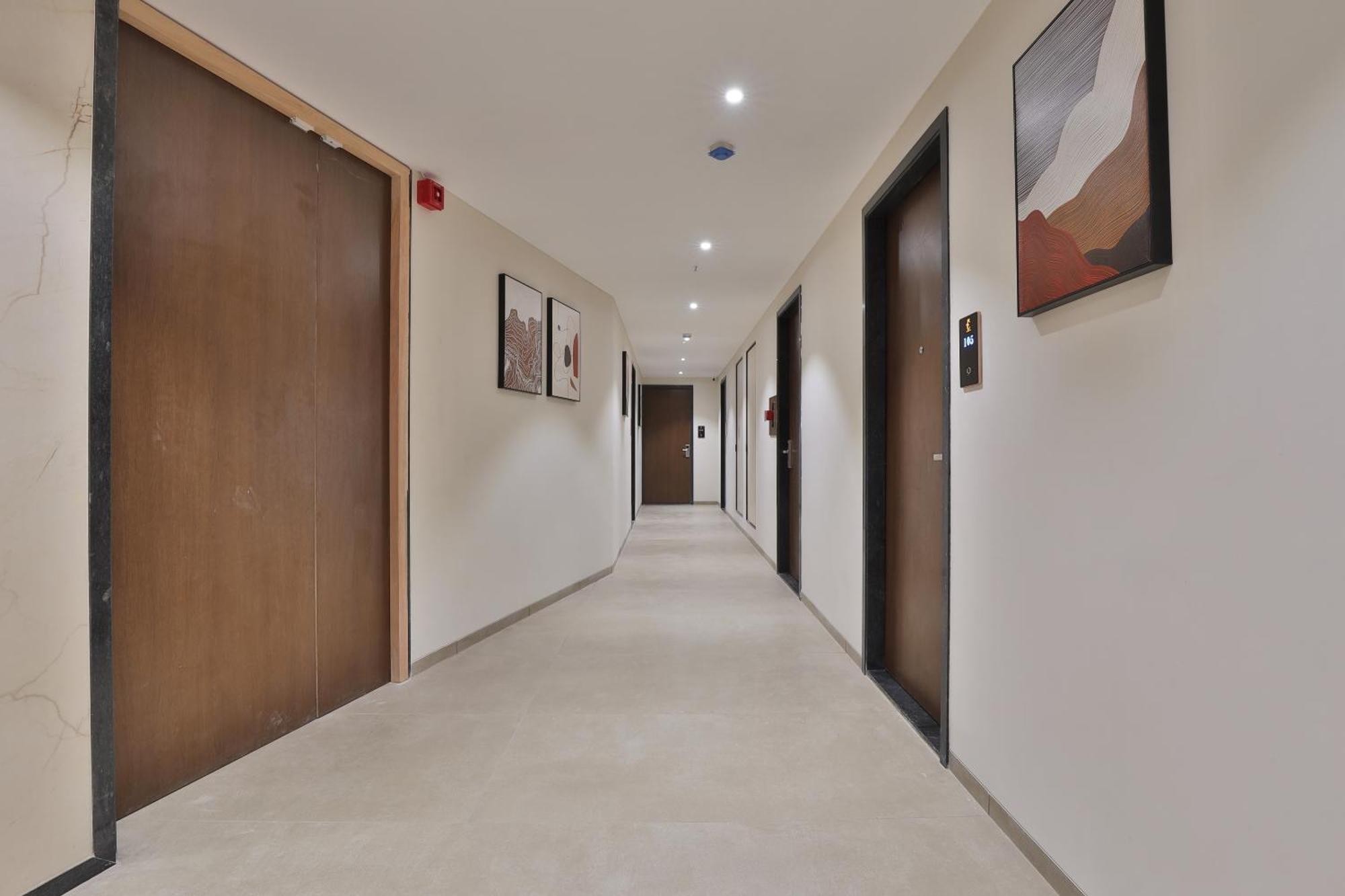 Hotel Elements סוראט מראה חיצוני תמונה