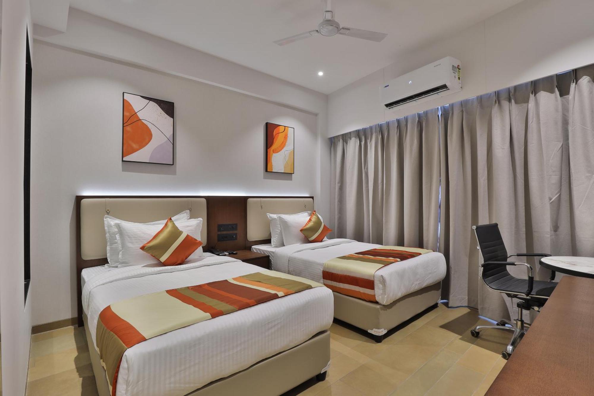 Hotel Elements סוראט מראה חיצוני תמונה