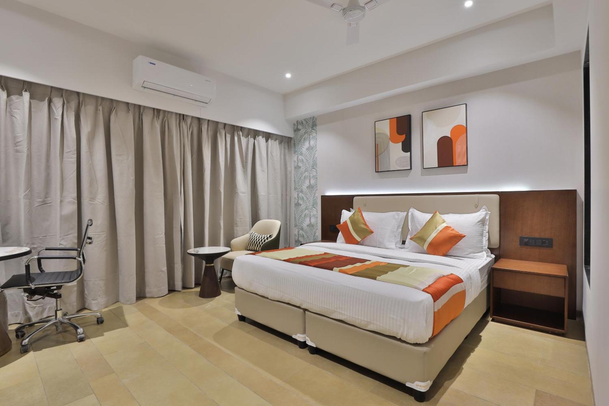 Hotel Elements סוראט מראה חיצוני תמונה